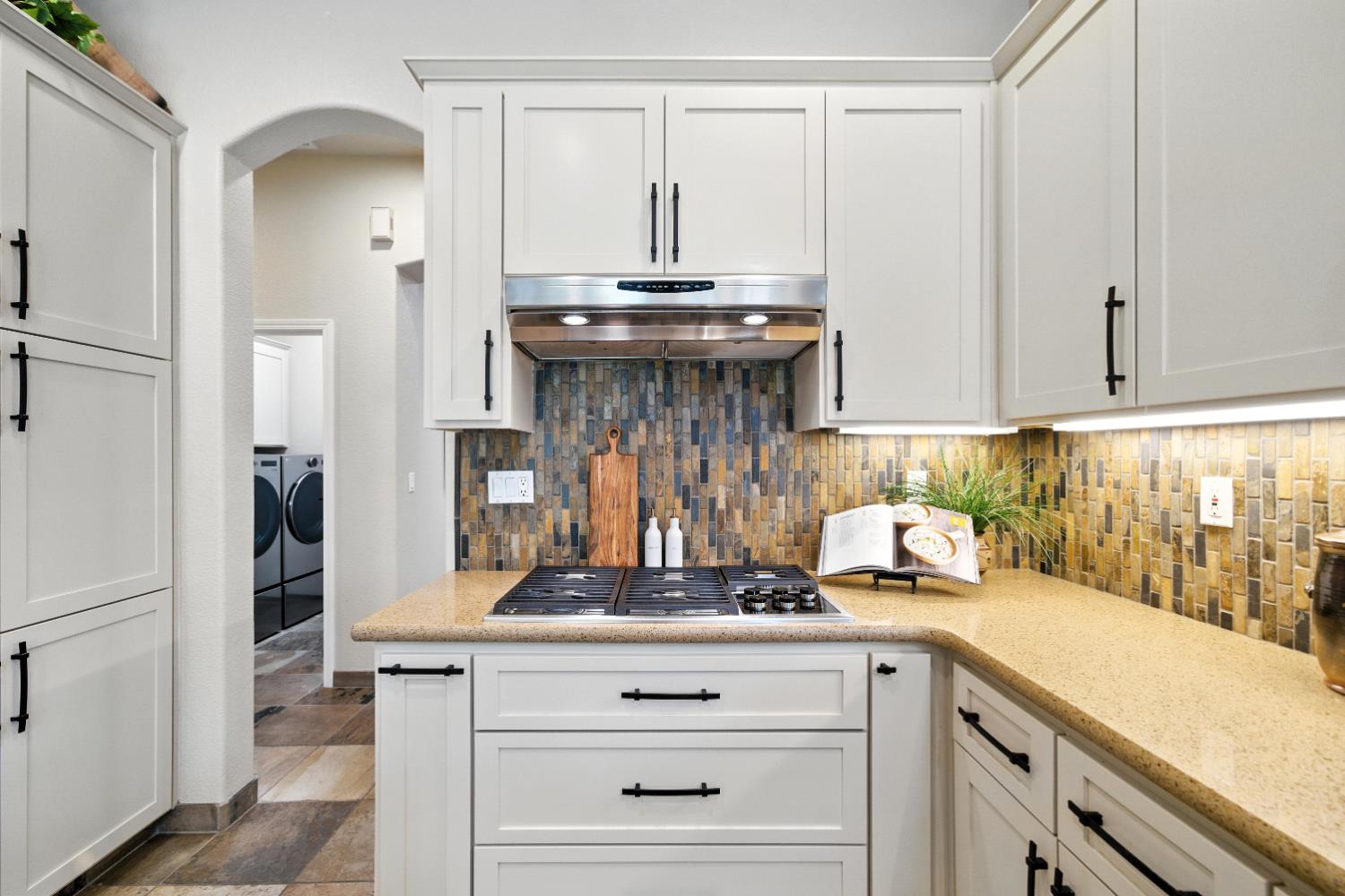 Detail Gallery Image 28 of 78 For 3001 Grasmere Cir, Roseville,  CA 95661 - 2 Beds | 2 Baths
