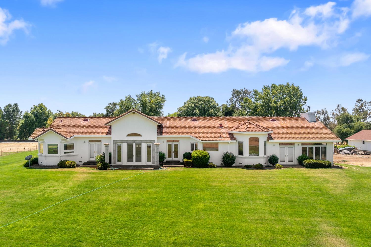Detail Gallery Image 1 of 51 For 11255 Green Rd, Wilton,  CA 95693 - 4 Beds | 3/1 Baths