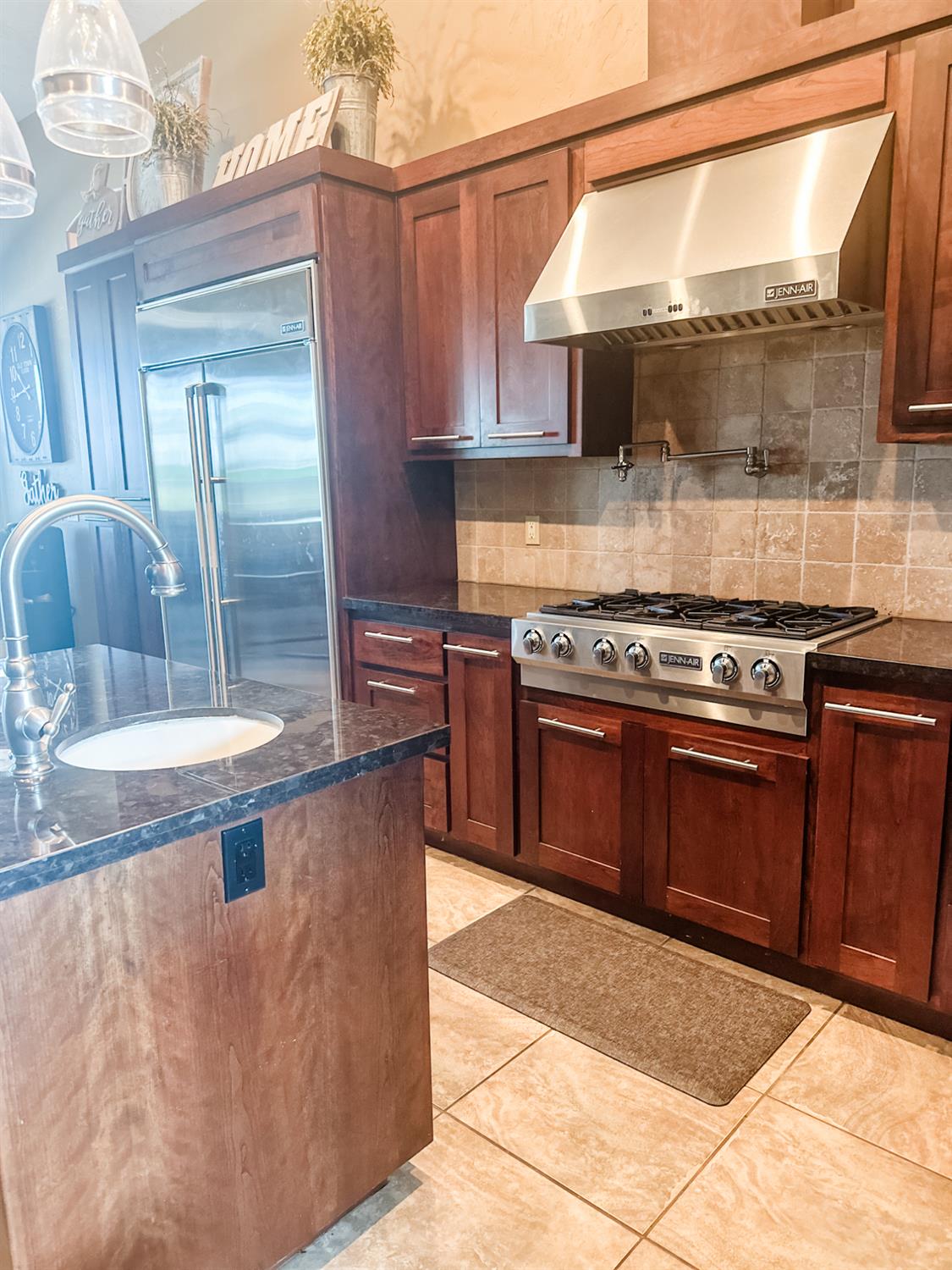 Detail Gallery Image 21 of 74 For 5569 Tegner Rd, Hilmar,  CA 95324 - 4 Beds | 3/1 Baths