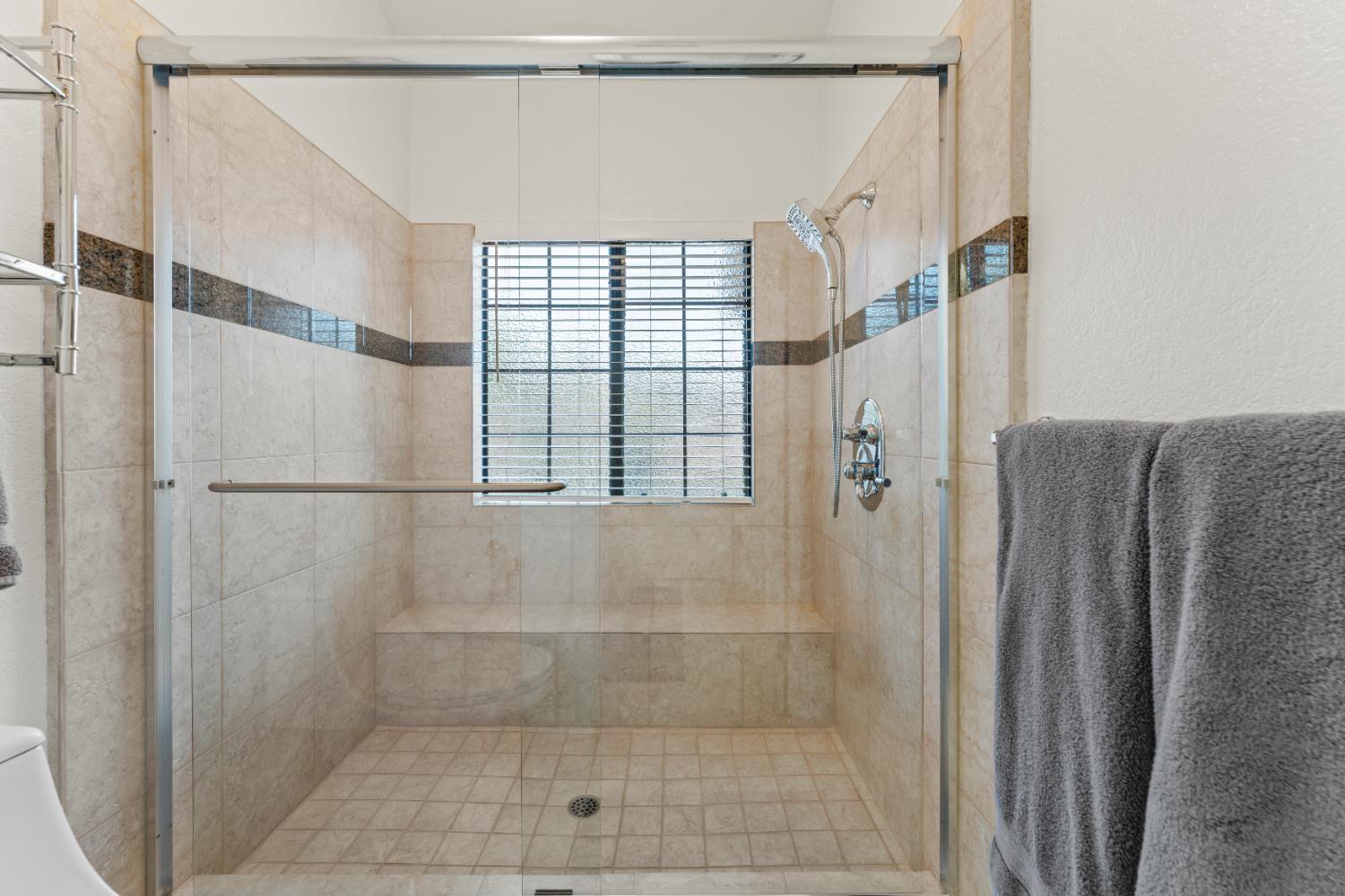 Detail Gallery Image 14 of 21 For 7522 Creekridge Ln, Citrus Heights,  CA 95610 - 3 Beds | 3 Baths