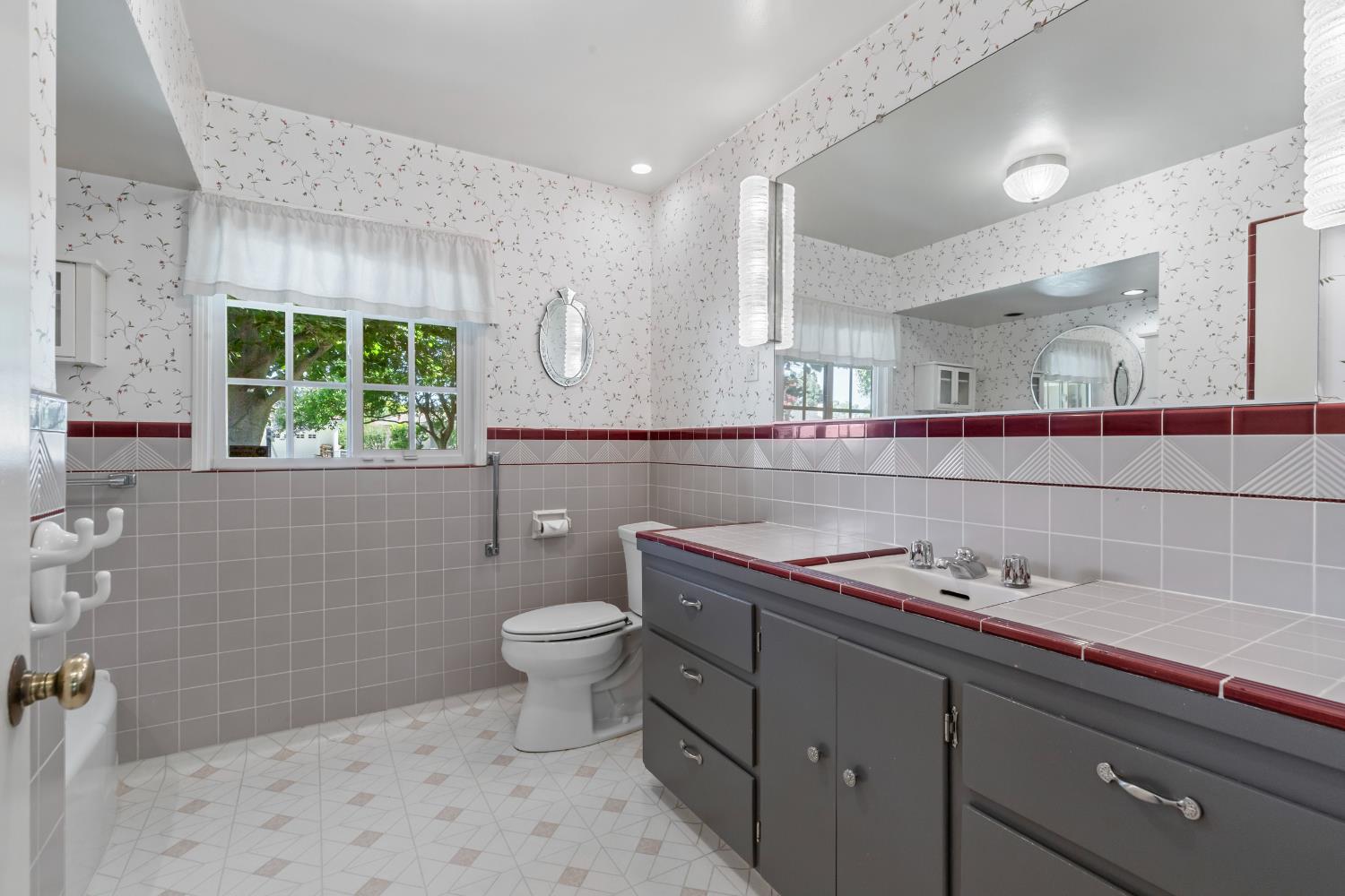 Detail Gallery Image 20 of 34 For 1314 Highland Dr, Modesto,  CA 95354 - 3 Beds | 1/1 Baths