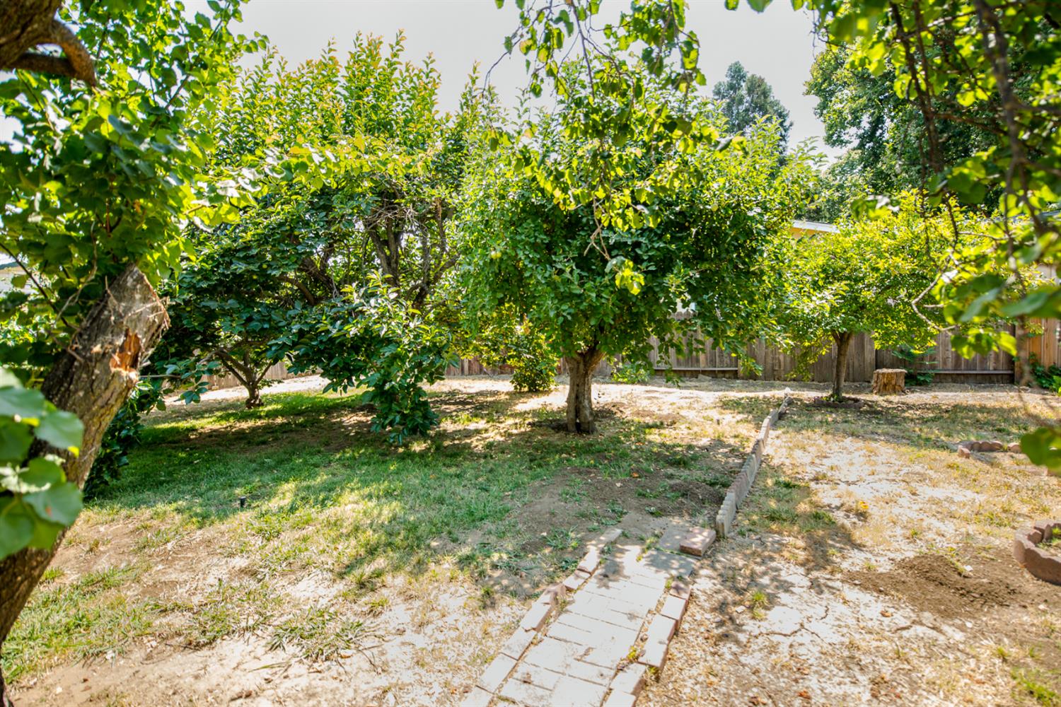 Detail Gallery Image 30 of 43 For 204 Emery St, Winters,  CA 95694 - 3 Beds | 2 Baths