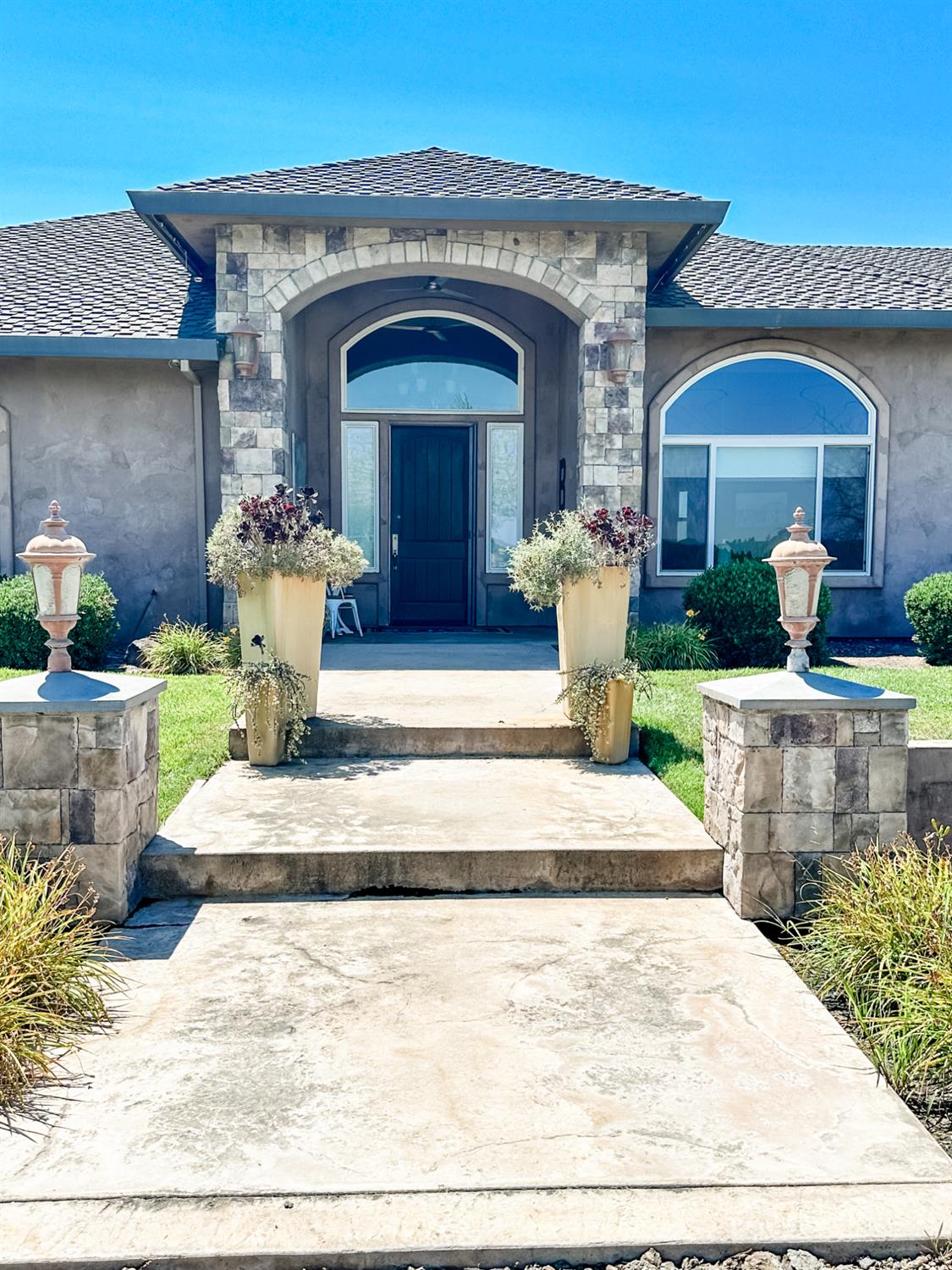 Detail Gallery Image 4 of 74 For 5569 Tegner Rd, Hilmar,  CA 95324 - 4 Beds | 3/1 Baths