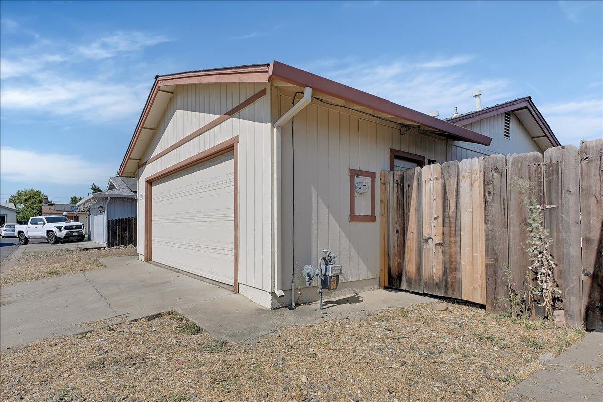 Detail Gallery Image 3 of 22 For 1450 Whyler Rd #39,  Yuba City,  CA 95993 - 3 Beds | 2 Baths