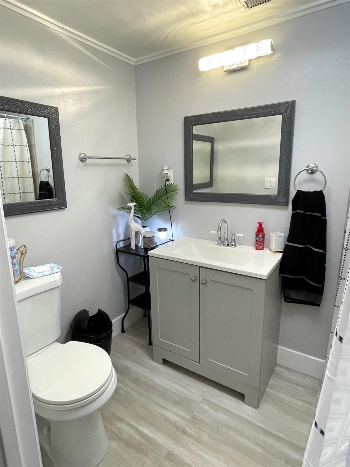 Detail Gallery Image 16 of 25 For 2313 Thomas St, Ceres,  CA 95307 - 3 Beds | 2 Baths