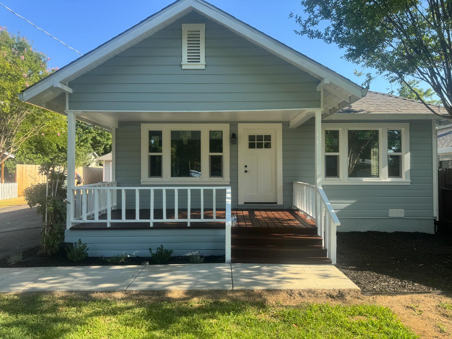 Detail Gallery Image 1 of 32 For 5230 North Ave, Carmichael,  CA 95608 - 3 Beds | 2 Baths