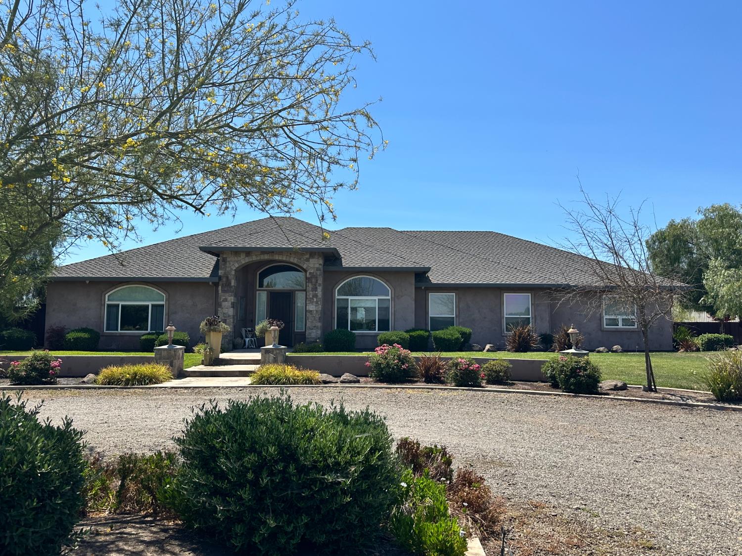 Detail Gallery Image 2 of 74 For 5569 Tegner Rd, Hilmar,  CA 95324 - 4 Beds | 3/1 Baths