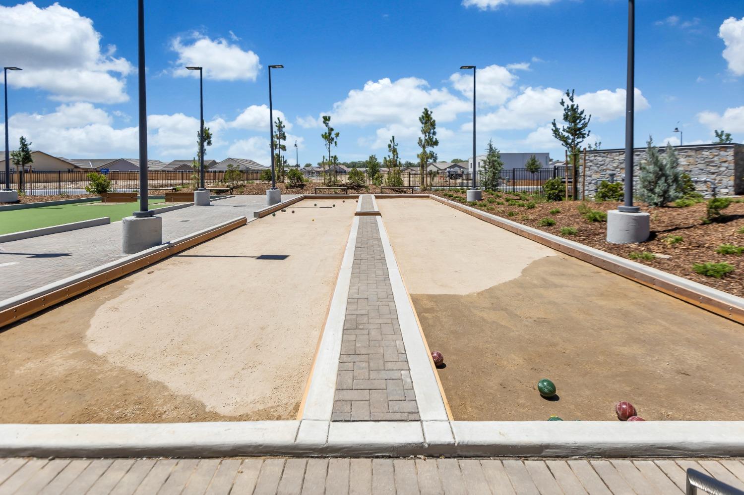 Detail Gallery Image 27 of 28 For 301 Trout Creek Ct, Lincoln,  CA 95648 - 2 Beds | 2 Baths