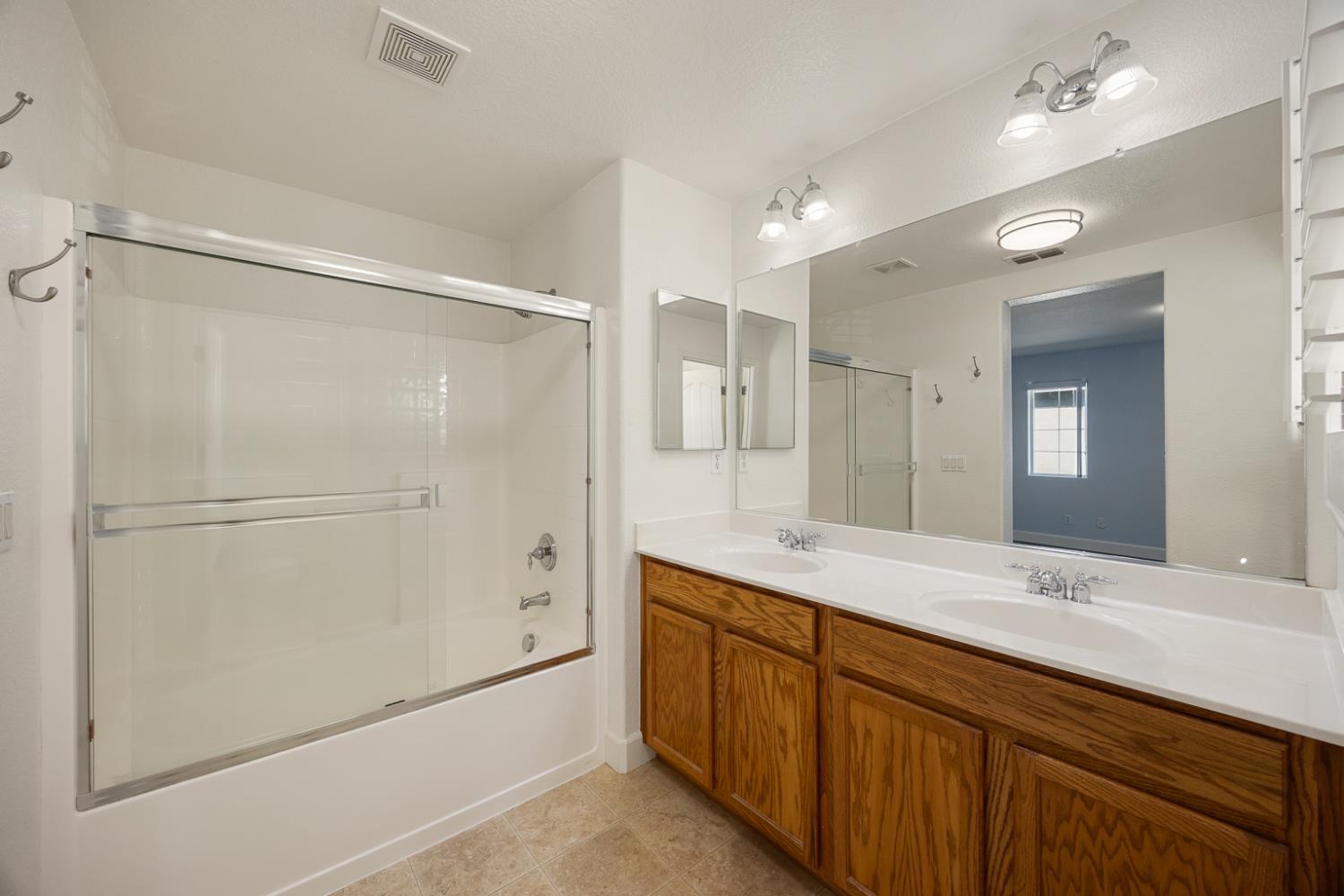 Detail Gallery Image 28 of 40 For 9205 Cortina Cir, Roseville,  CA 95678 - 3 Beds | 2/1 Baths