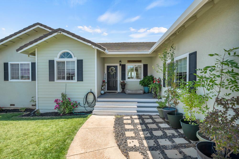 Detail Gallery Image 2 of 53 For 1221 Magers Rd, San Andreas,  CA 95249 - 3 Beds | 2 Baths