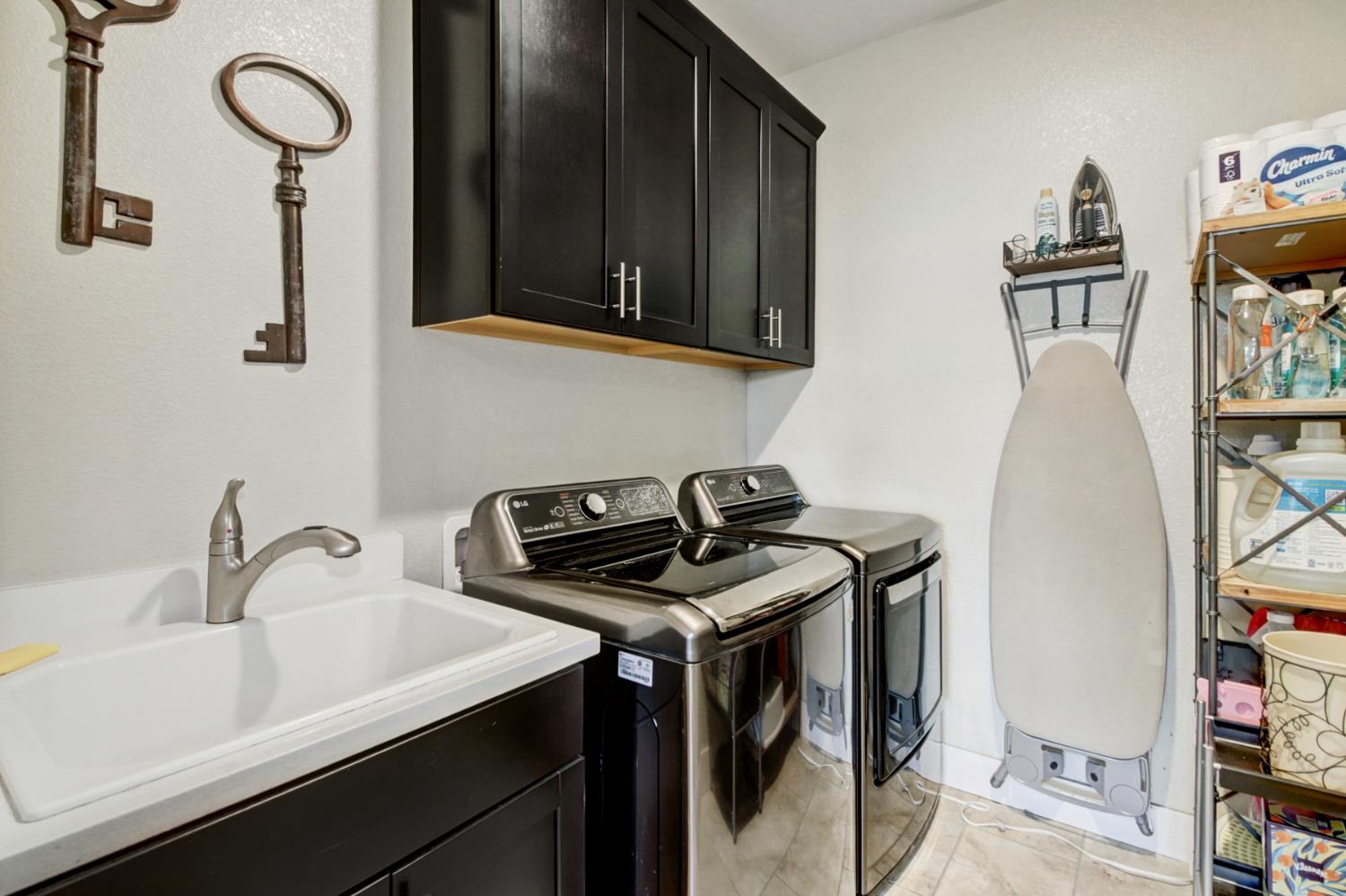 Detail Gallery Image 55 of 88 For 9940 Lorae Way, Elk Grove,  CA 95624 - 4 Beds | 3 Baths
