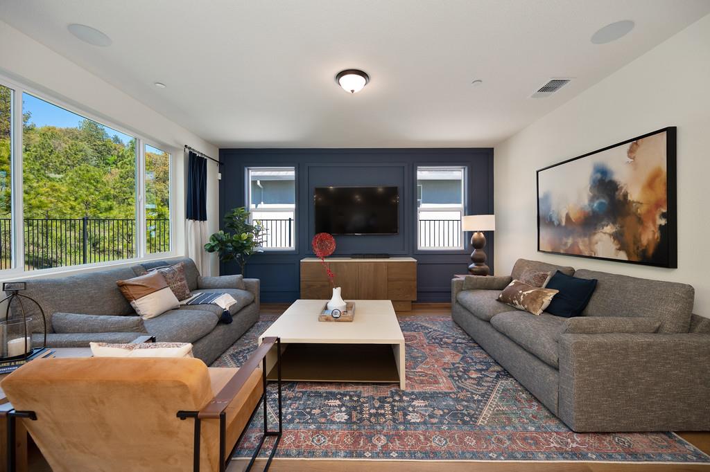 Detail Gallery Image 10 of 31 For 3022 Constellation Ave, Placerville,  CA 95667 - 4 Beds | 3/1 Baths