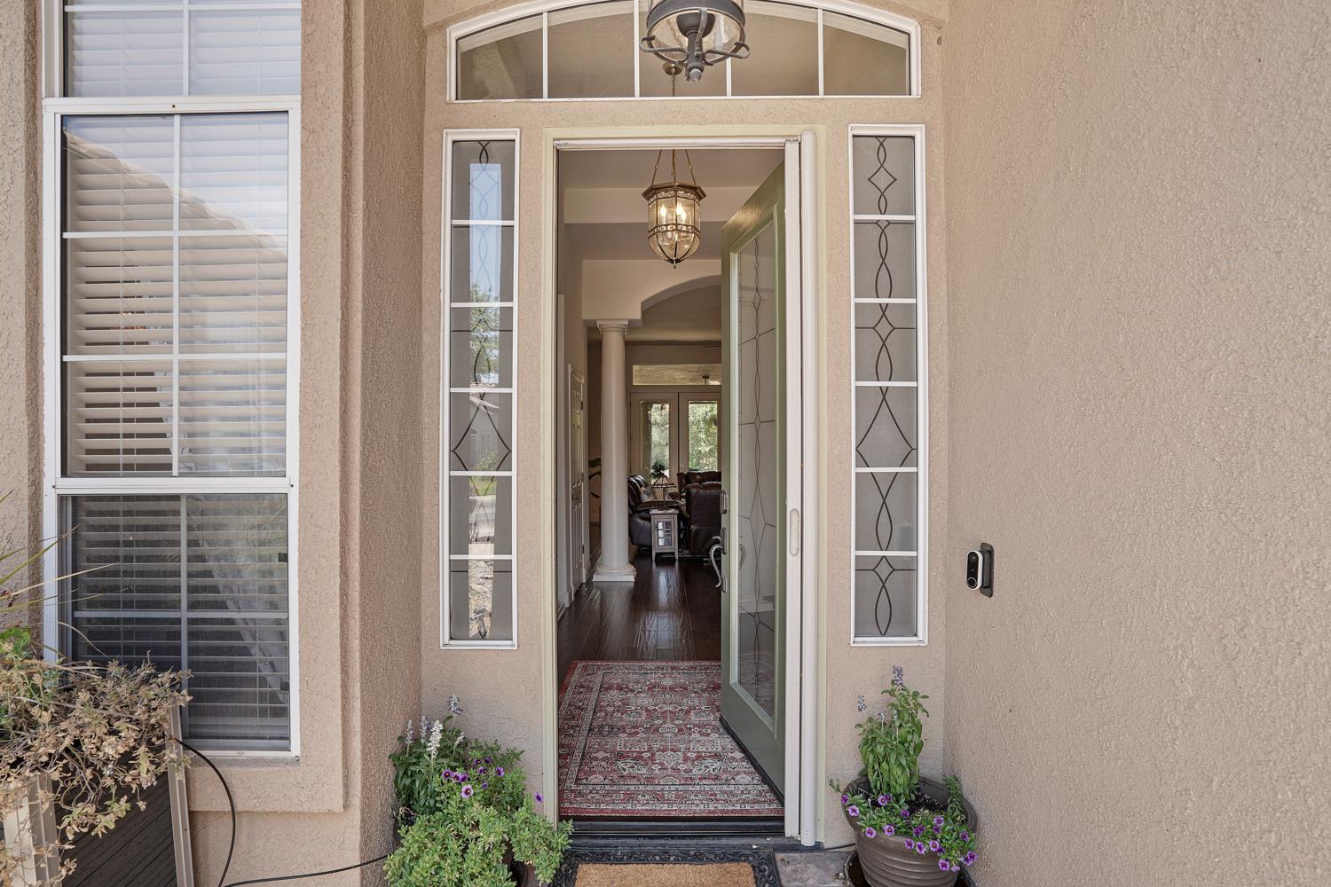 Detail Gallery Image 2 of 44 For 1109 Oak View Dr, Ione,  CA 95640 - 3 Beds | 3 Baths