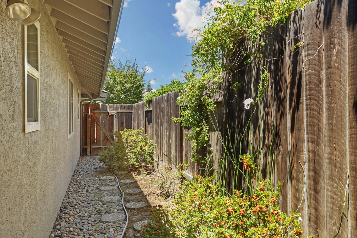 Detail Gallery Image 41 of 50 For 2404 Dutchollow Ct, Modesto,  CA 95356 - 3 Beds | 2 Baths