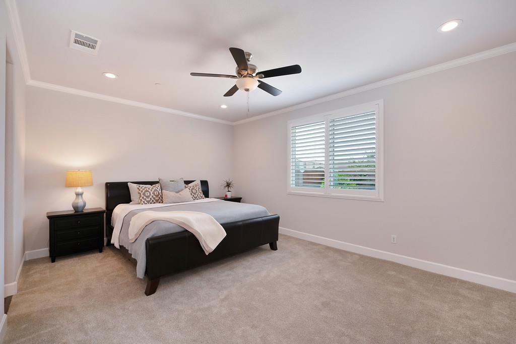 Detail Gallery Image 17 of 43 For 10309 Tempo Way, Elk Grove,  CA 95757 - 4 Beds | 3/1 Baths