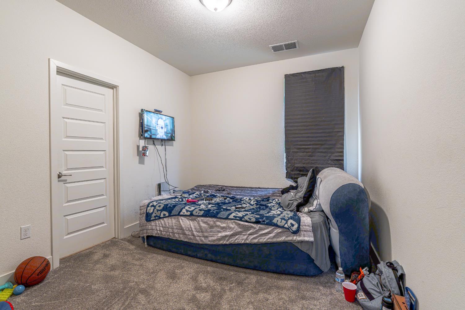 Detail Gallery Image 36 of 53 For 10448 Oboe Way, Elk Grove,  CA 95757 - 3 Beds | 2/1 Baths