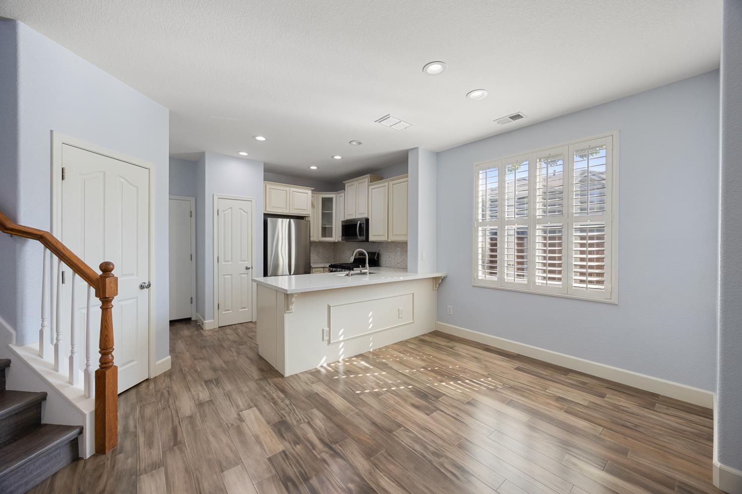 Detail Gallery Image 9 of 40 For 9205 Cortina Cir, Roseville,  CA 95678 - 3 Beds | 2/1 Baths