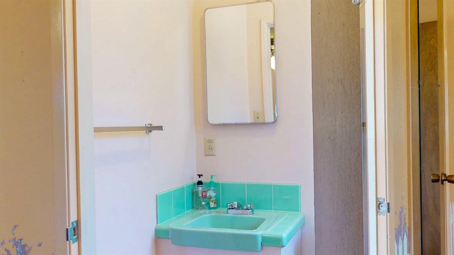 Detail Gallery Image 22 of 43 For 15604 Ridge Estates Rd, Nevada City,  CA 95959 - 2 Beds | 1/1 Baths