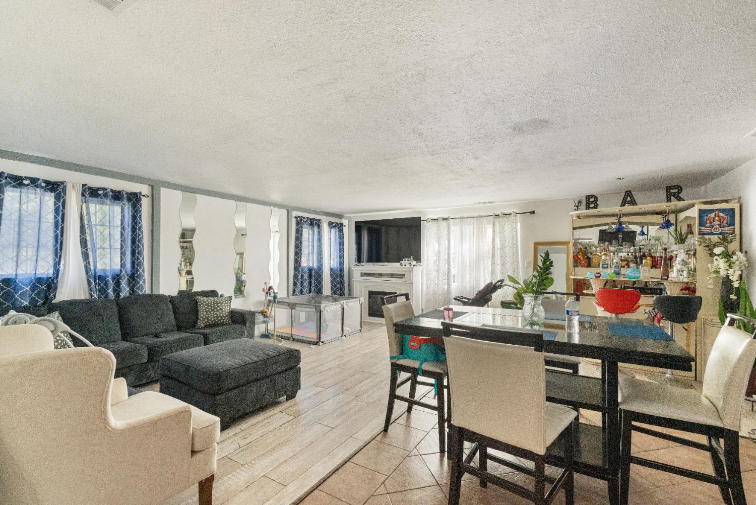 Detail Gallery Image 9 of 22 For 1260 T St, Merced,  CA 95341 - 2 Beds | 1 Baths