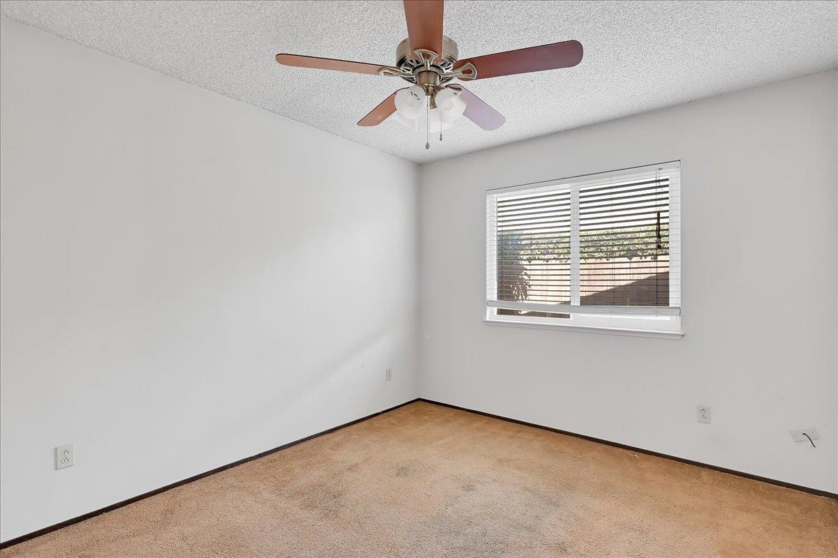 Detail Gallery Image 14 of 22 For 1450 Whyler Rd #39,  Yuba City,  CA 95993 - 3 Beds | 2 Baths