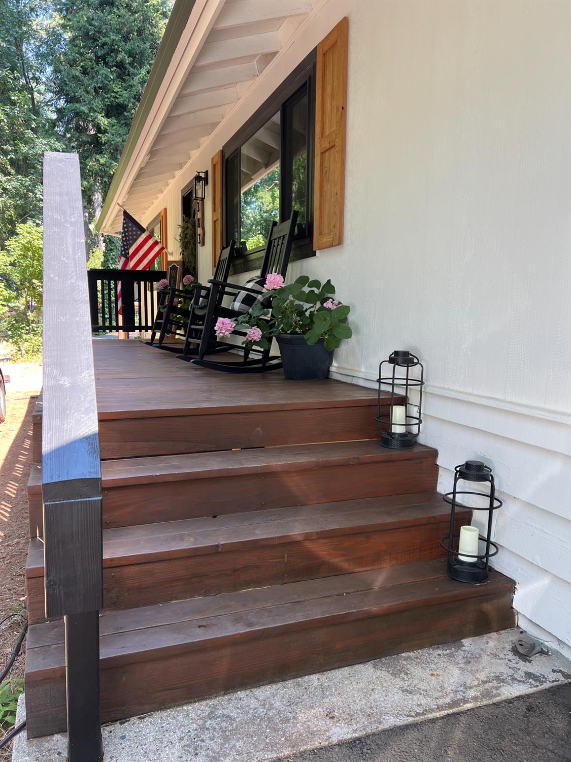 Detail Gallery Image 2 of 12 For 383 Alpine Dr, Colfax,  CA 95713 - 2 Beds | 2 Baths