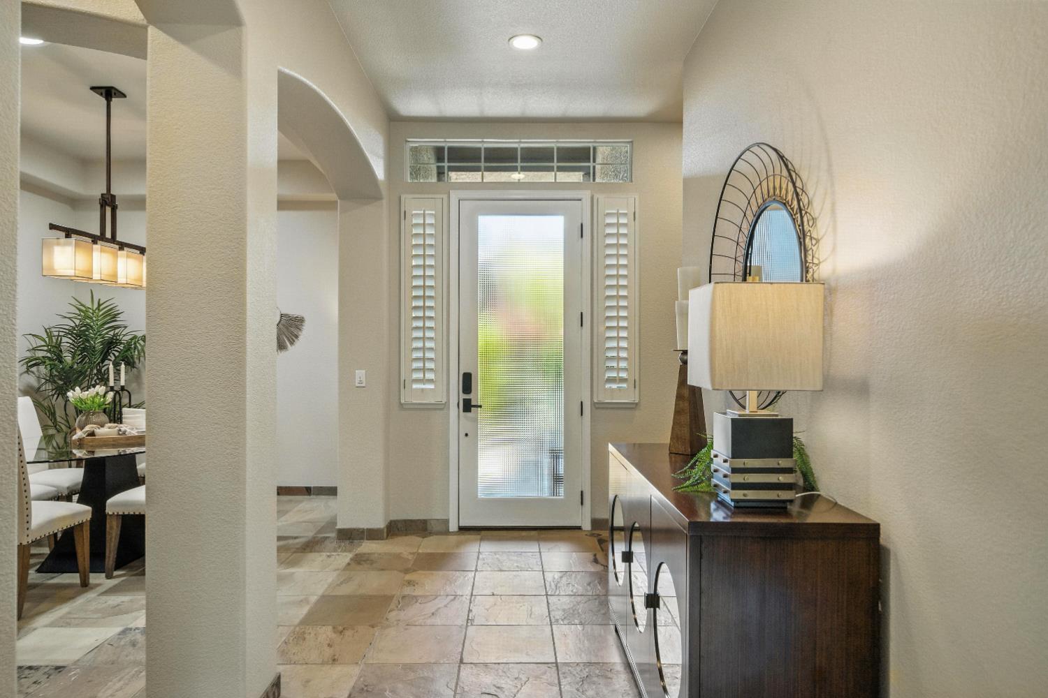 Detail Gallery Image 15 of 78 For 3001 Grasmere Cir, Roseville,  CA 95661 - 2 Beds | 2 Baths