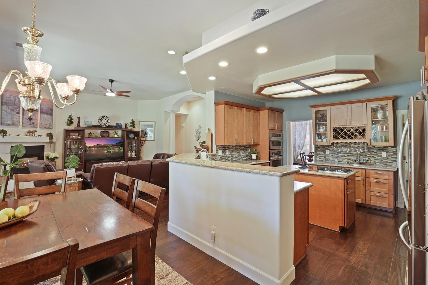 Detail Gallery Image 13 of 44 For 1109 Oak View Dr, Ione,  CA 95640 - 3 Beds | 3 Baths