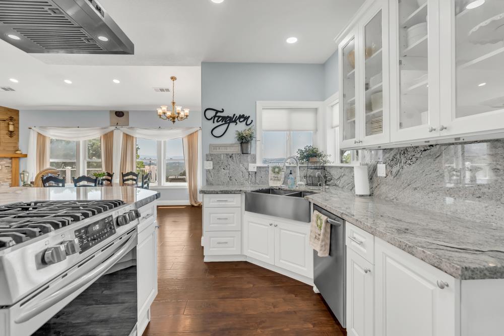 Detail Gallery Image 6 of 53 For 1221 Magers Rd, San Andreas,  CA 95249 - 3 Beds | 2 Baths