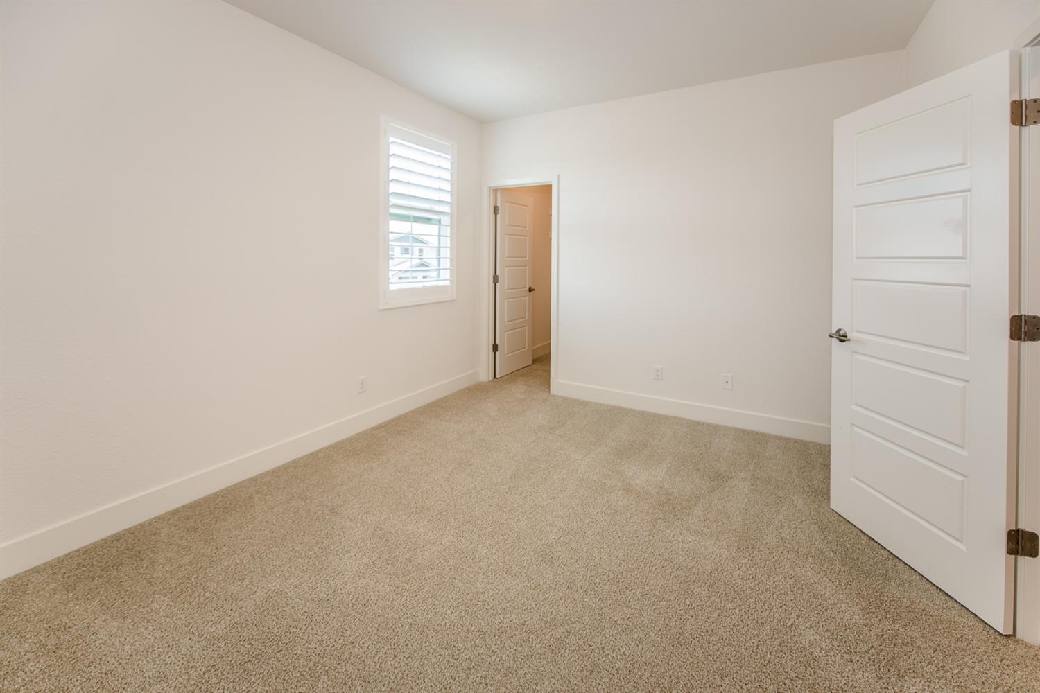 Detail Gallery Image 22 of 37 For 2751 Brookshire Cir, Woodland,  CA 95776 - 5 Beds | 3 Baths