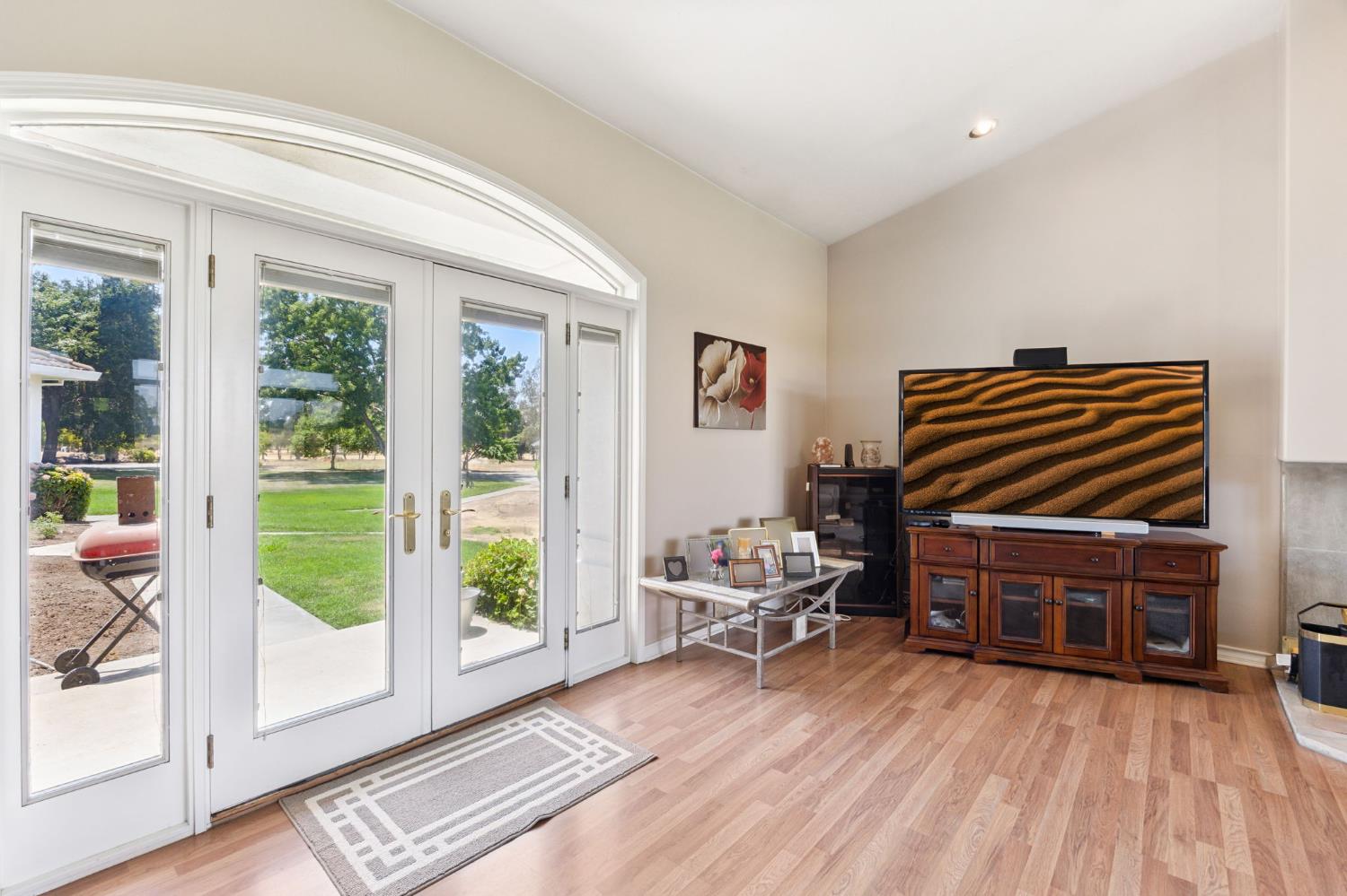 Detail Gallery Image 16 of 51 For 11255 Green Rd, Wilton,  CA 95693 - 4 Beds | 3/1 Baths