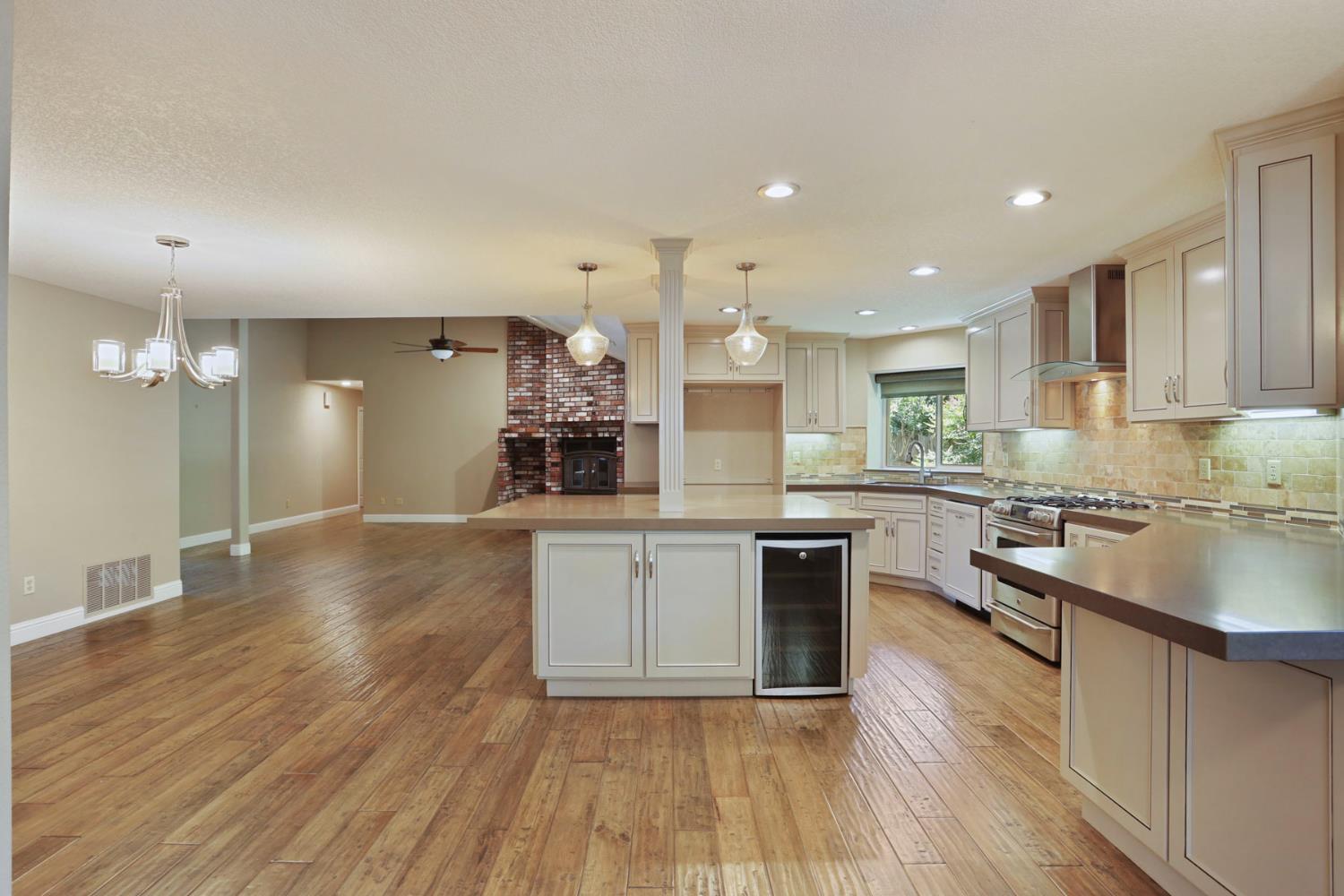 Detail Gallery Image 15 of 50 For 2404 Dutchollow Ct, Modesto,  CA 95356 - 3 Beds | 2 Baths