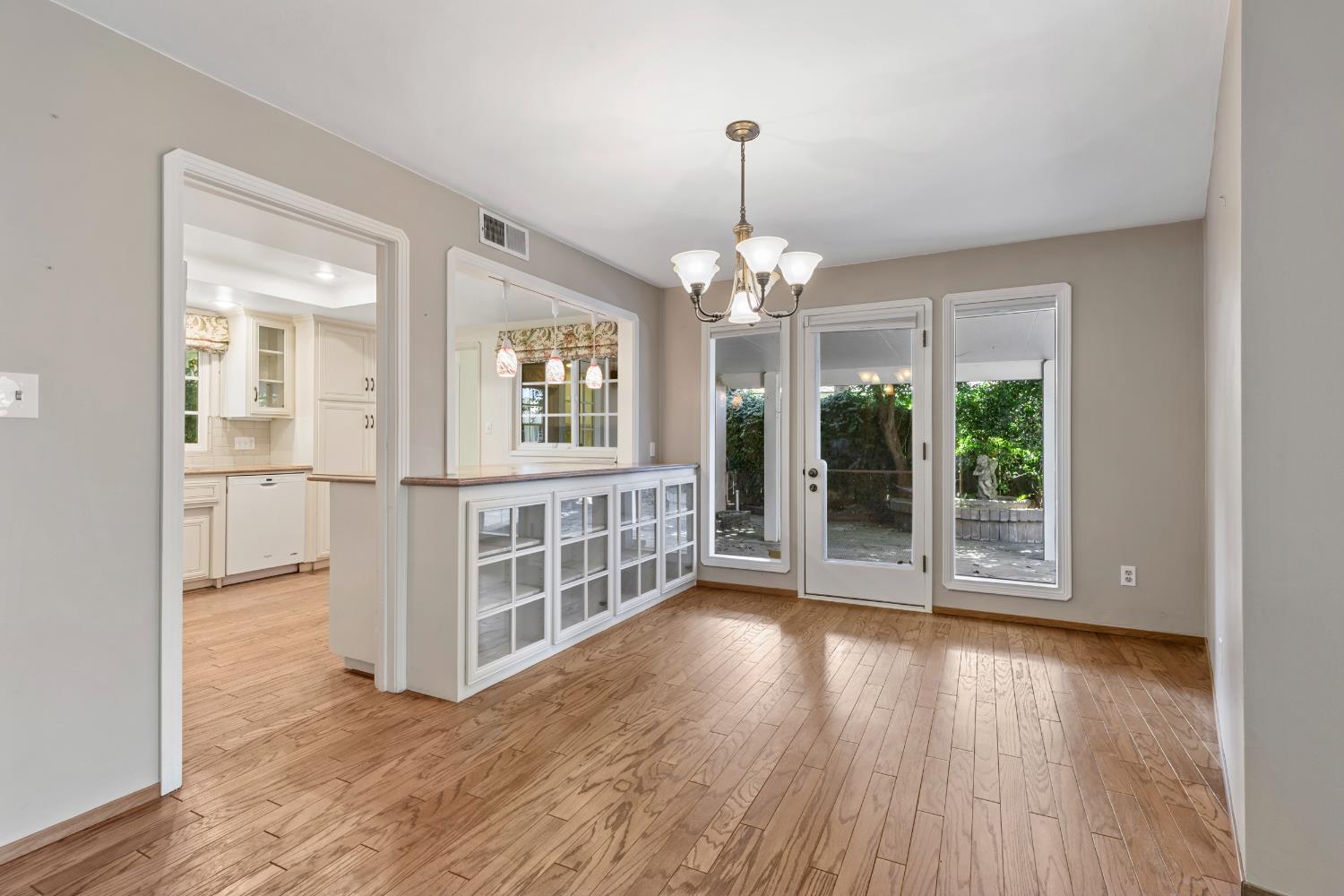 Detail Gallery Image 10 of 34 For 1314 Highland Dr, Modesto,  CA 95354 - 3 Beds | 1/1 Baths