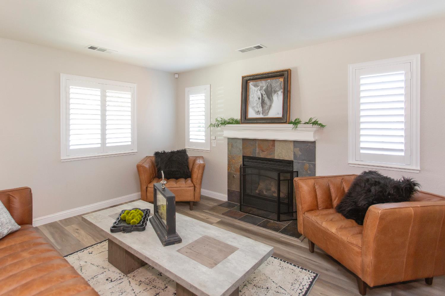 Detail Gallery Image 5 of 31 For 5542 Chancellor Way, Riverbank,  CA 95367 - 3 Beds | 2/1 Baths