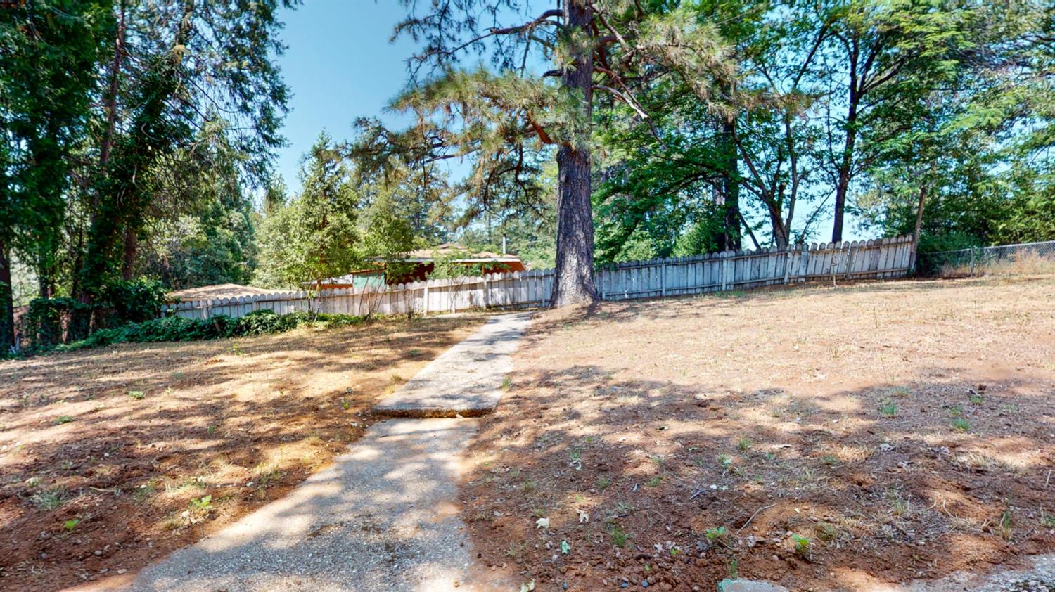 Detail Gallery Image 30 of 43 For 15604 Ridge Estates Rd, Nevada City,  CA 95959 - 2 Beds | 1/1 Baths