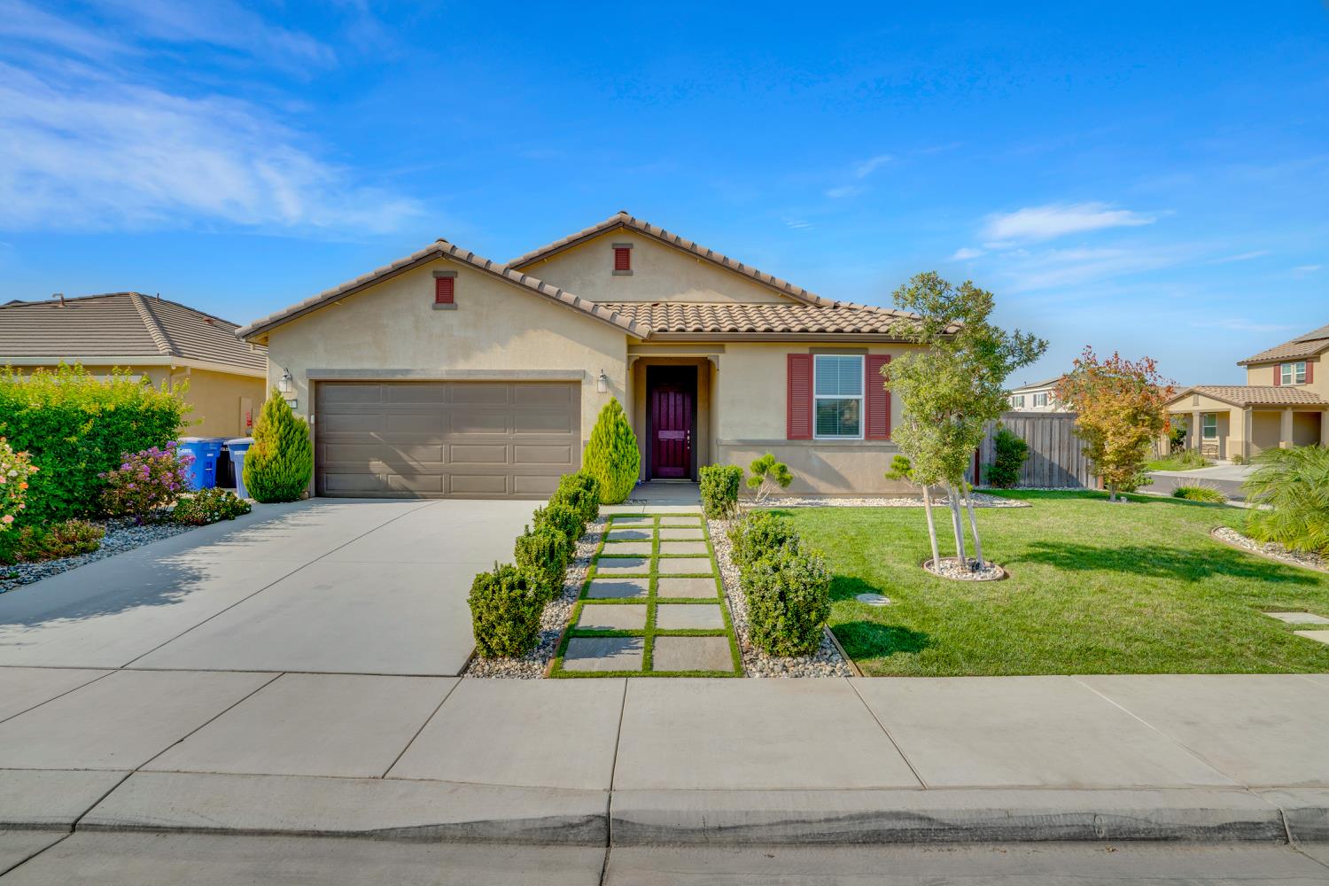 Detail Gallery Image 1 of 25 For 841 Stawell Dr, Patterson,  CA 95363 - 4 Beds | 2 Baths