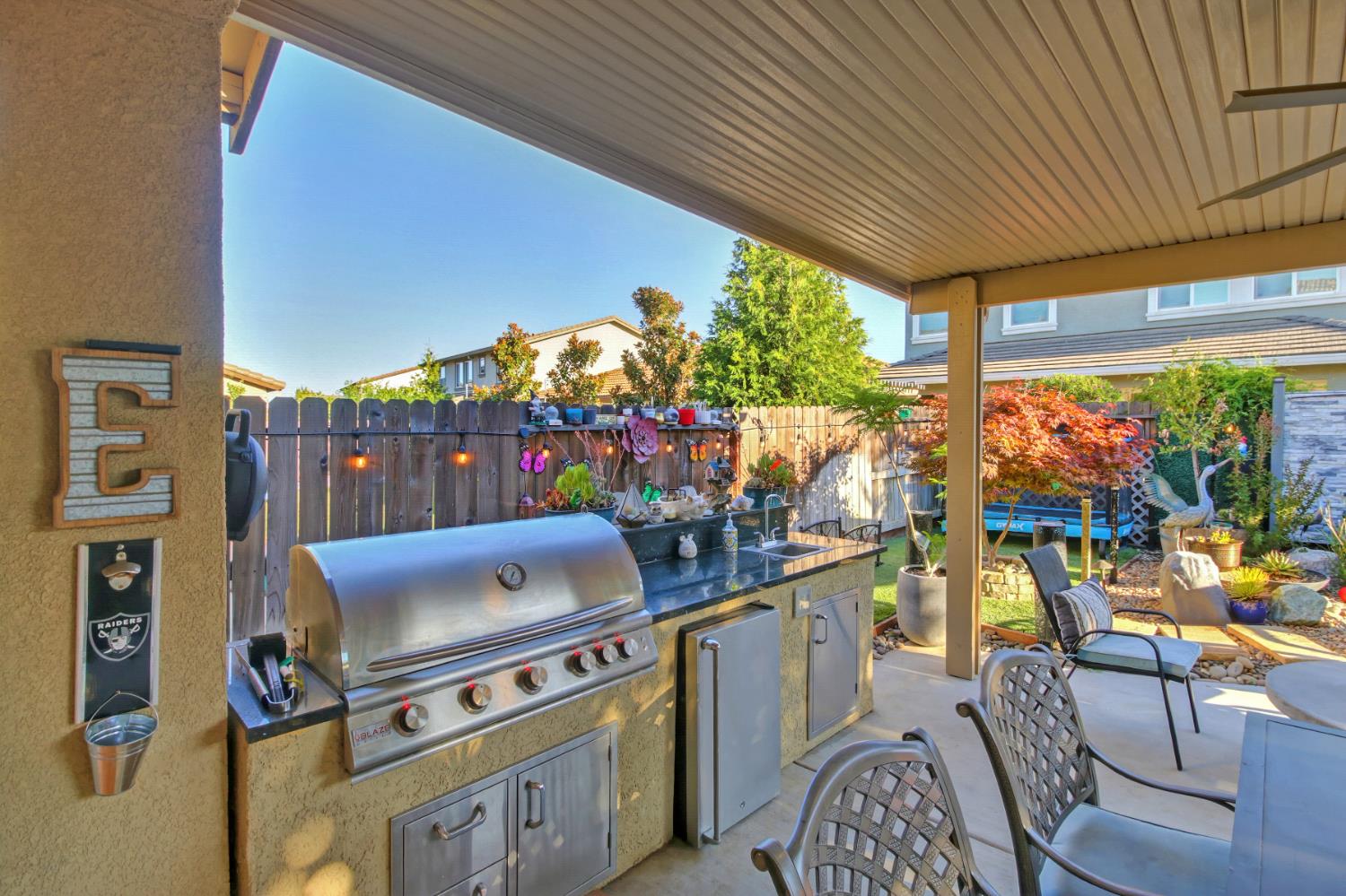 Detail Gallery Image 60 of 88 For 9940 Lorae Way, Elk Grove,  CA 95624 - 4 Beds | 3 Baths