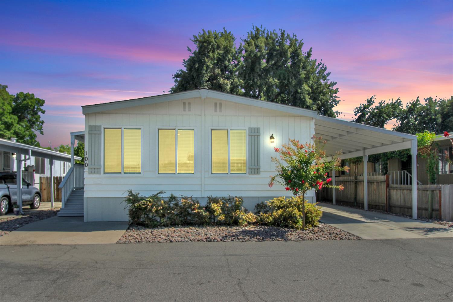 Detail Gallery Image 1 of 34 For 2307 Oakdale Rd 100, Modesto,  CA 95355 - 2 Beds | 2 Baths