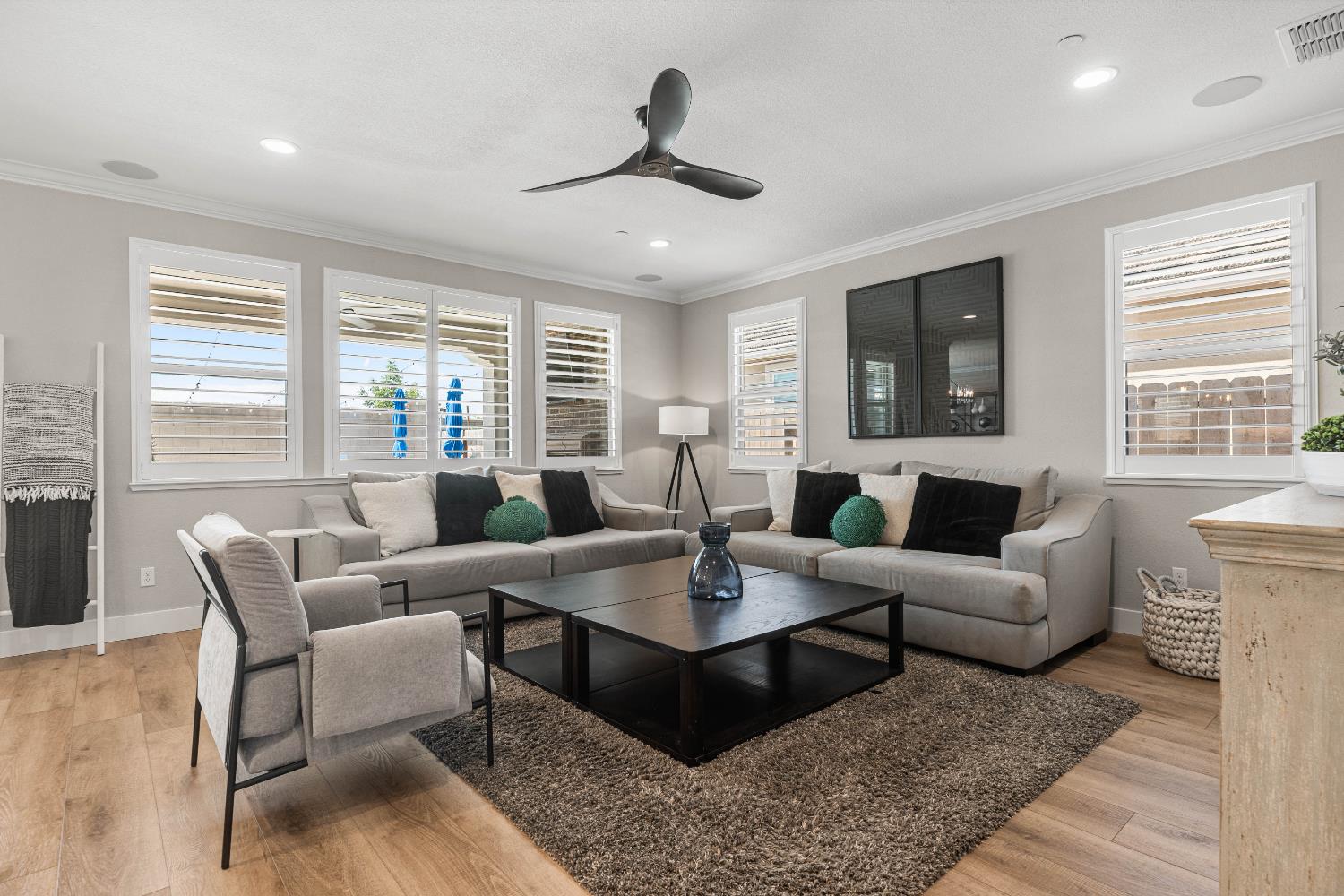 Detail Gallery Image 15 of 70 For 2050 Starwood Dr, Riverbank,  CA 95367 - 4 Beds | 3 Baths