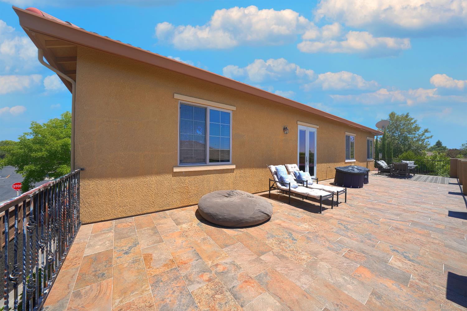 Detail Gallery Image 51 of 97 For 1340 Bella Cir, Lincoln,  CA 95648 - 7 Beds | 5 Baths