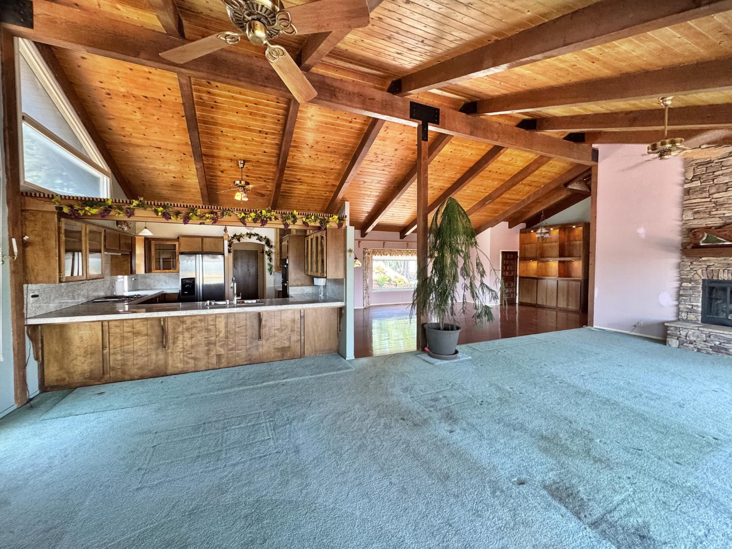 Detail Gallery Image 12 of 38 For 16169 Tina Ct, Grass Valley,  CA 95945 - 3 Beds | 3 Baths