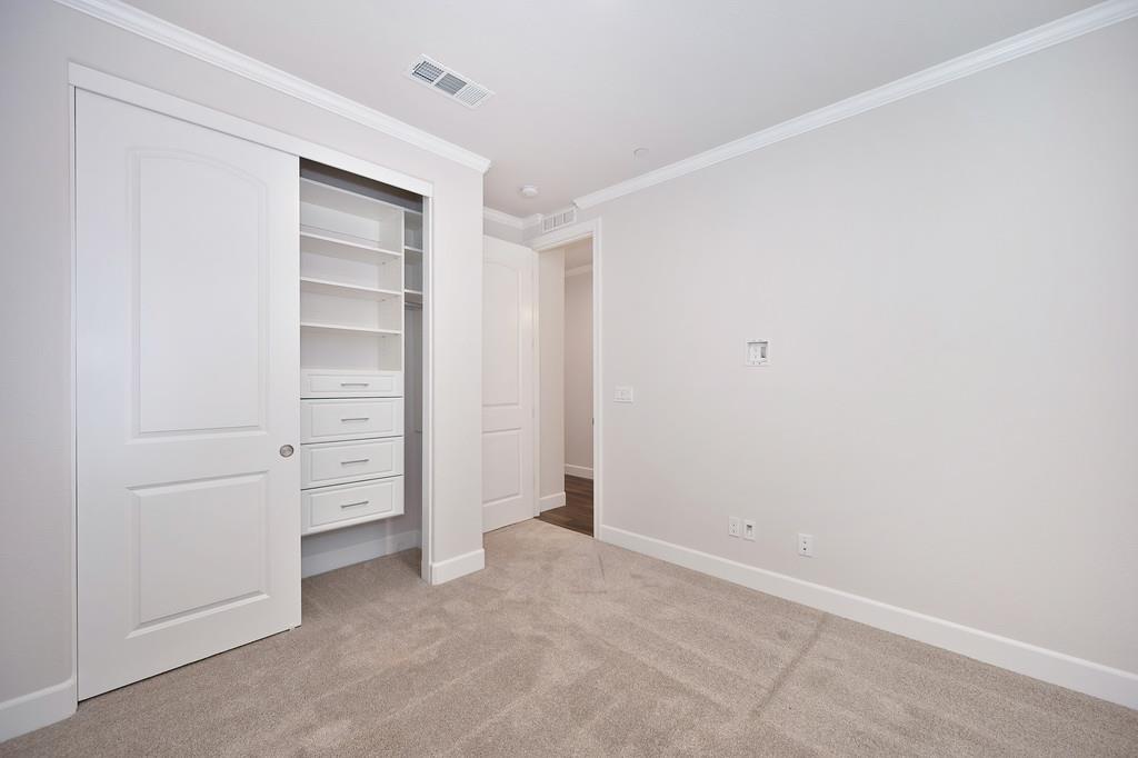 Detail Gallery Image 31 of 43 For 10309 Tempo Way, Elk Grove,  CA 95757 - 4 Beds | 3/1 Baths