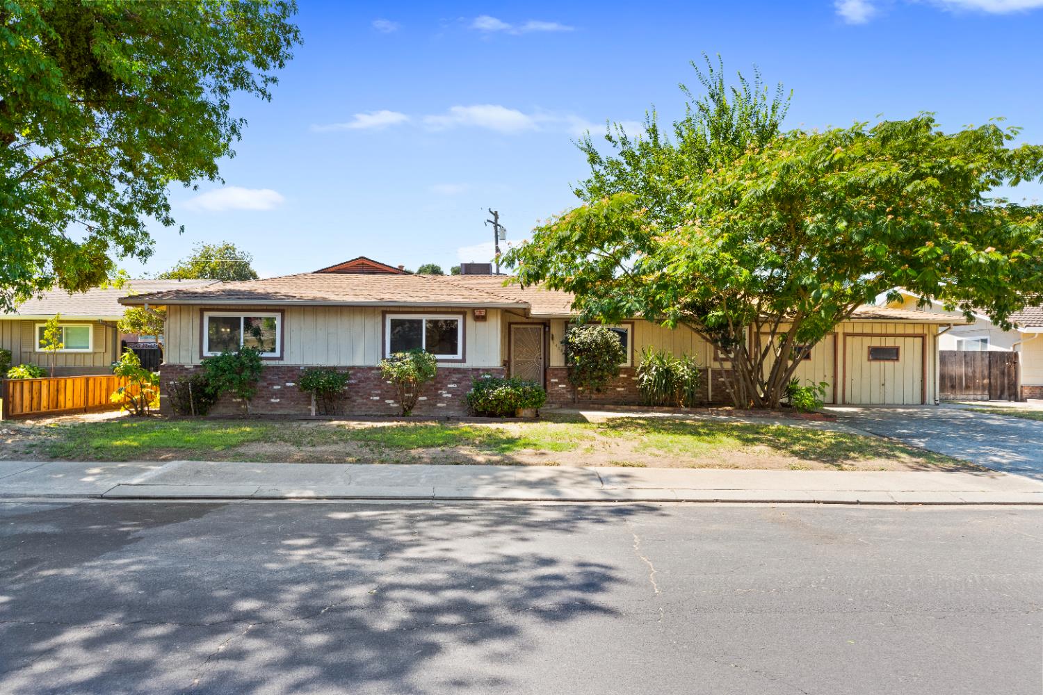 1418 Cypress Avenue, Modesto CA 95350
