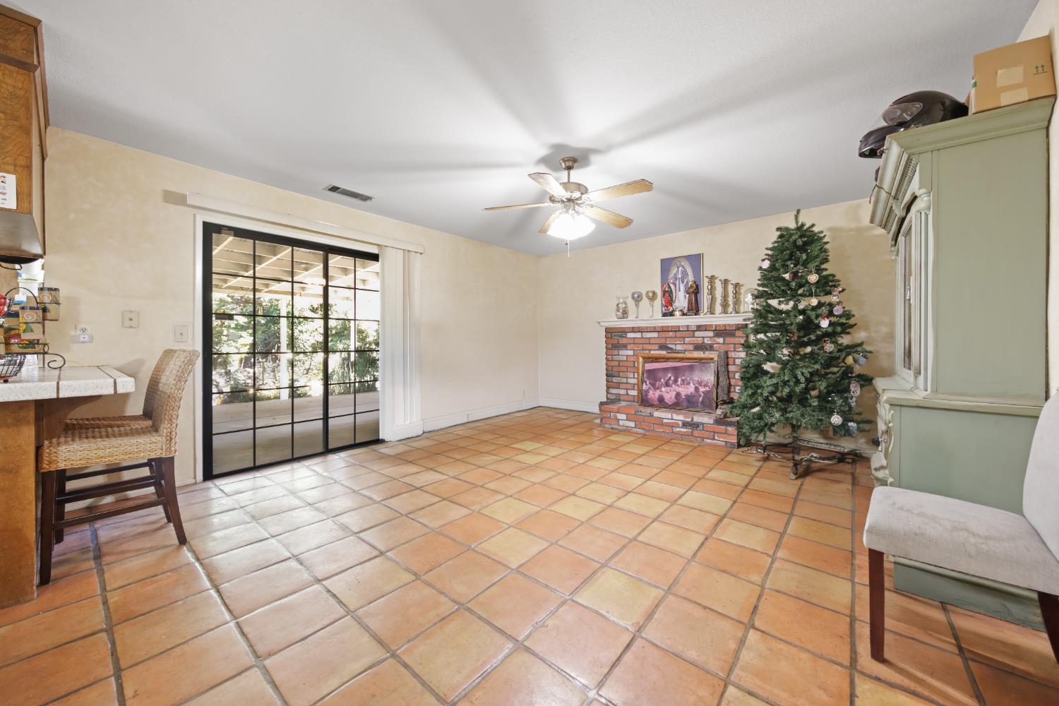 Detail Gallery Image 26 of 30 For 2962 Smoke Tree Cir, Stockton,  CA 95209 - 3 Beds | 2 Baths