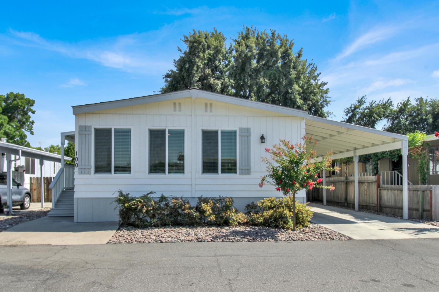 Detail Gallery Image 2 of 34 For 2307 Oakdale Rd 100, Modesto,  CA 95355 - 2 Beds | 2 Baths