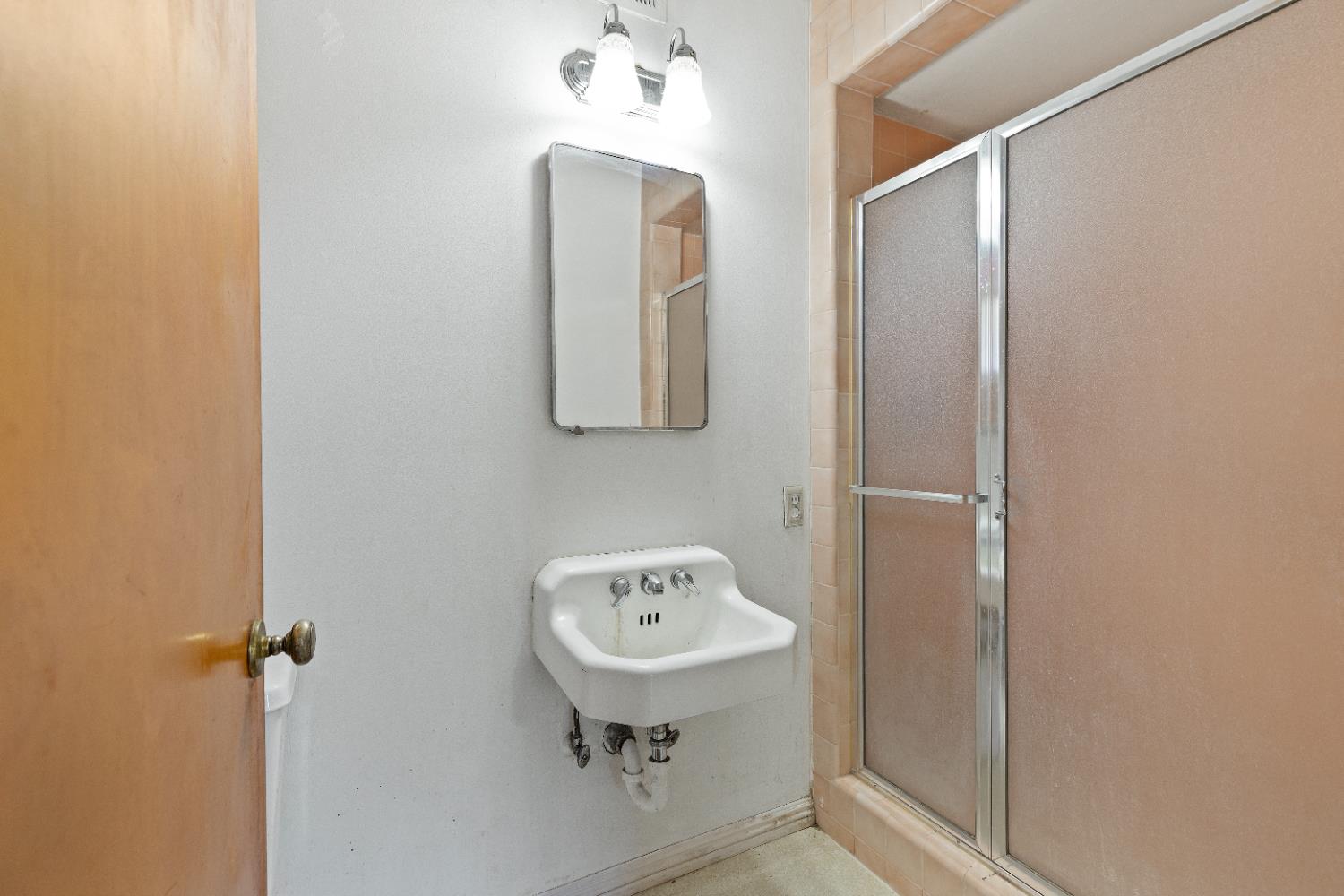 Detail Gallery Image 23 of 34 For 1418 Cypress Ave, Modesto,  CA 95350 - 3 Beds | 2 Baths