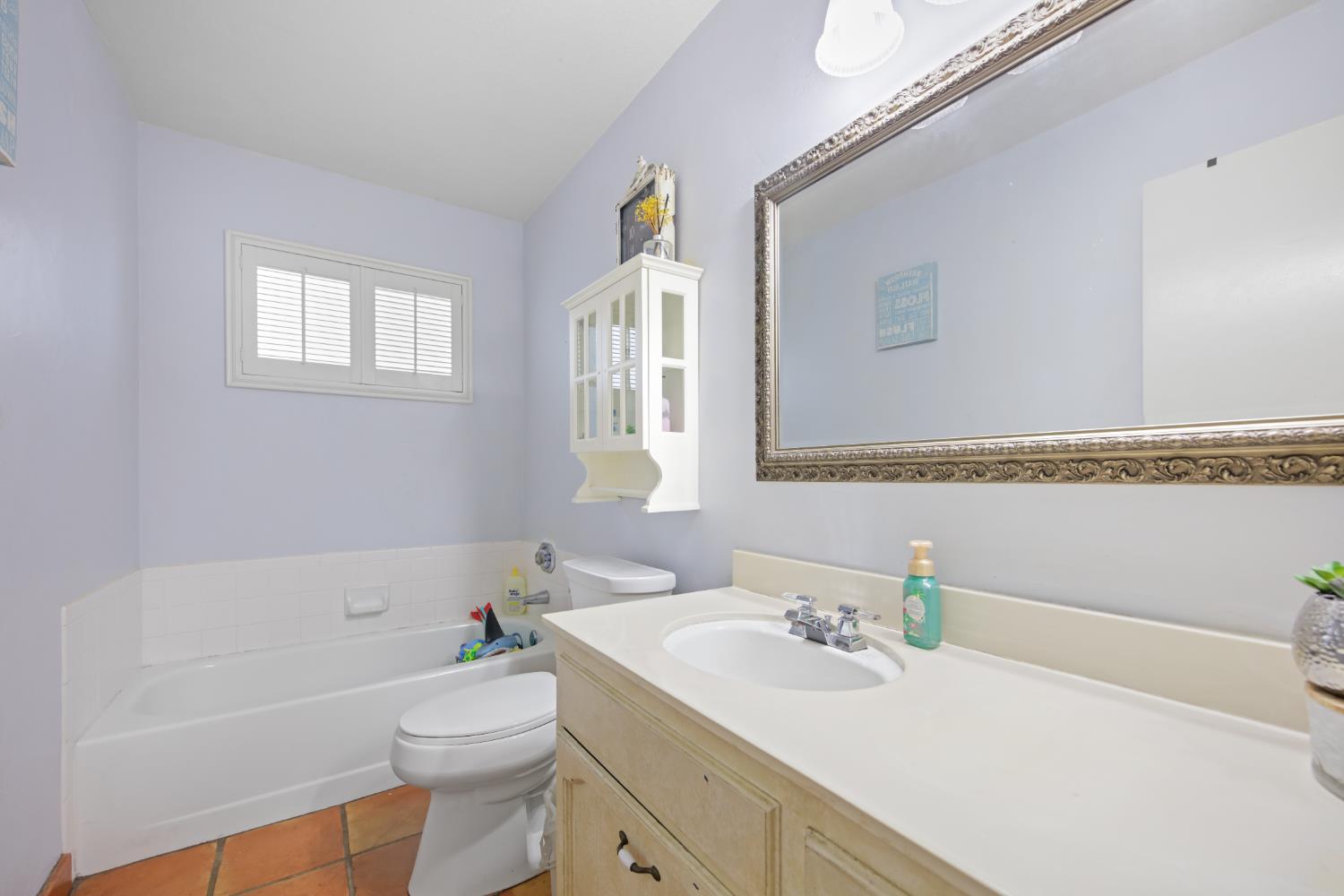 Detail Gallery Image 15 of 30 For 2962 Smoke Tree Cir, Stockton,  CA 95209 - 3 Beds | 2 Baths
