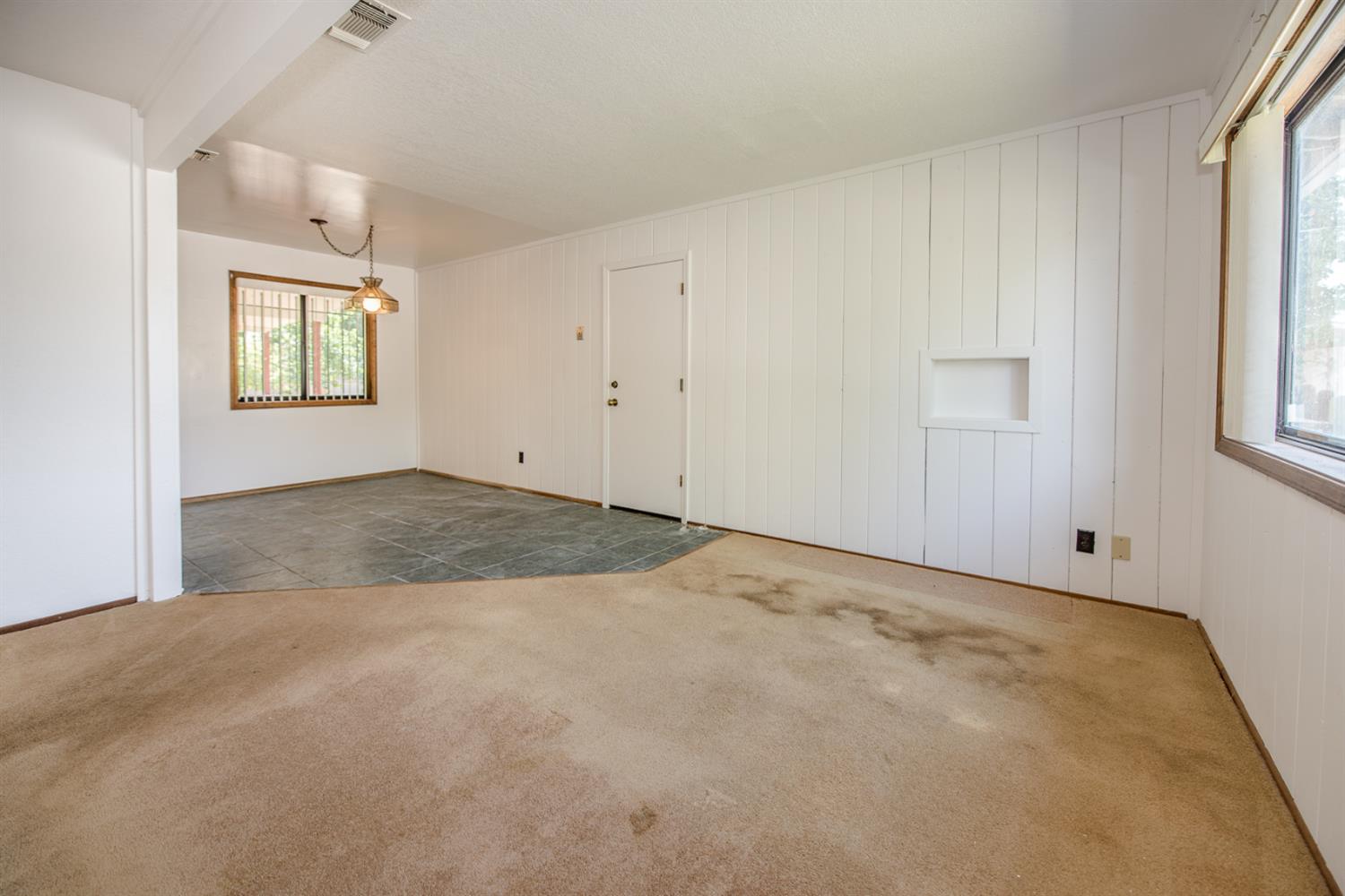 Detail Gallery Image 5 of 43 For 204 Emery St, Winters,  CA 95694 - 3 Beds | 2 Baths