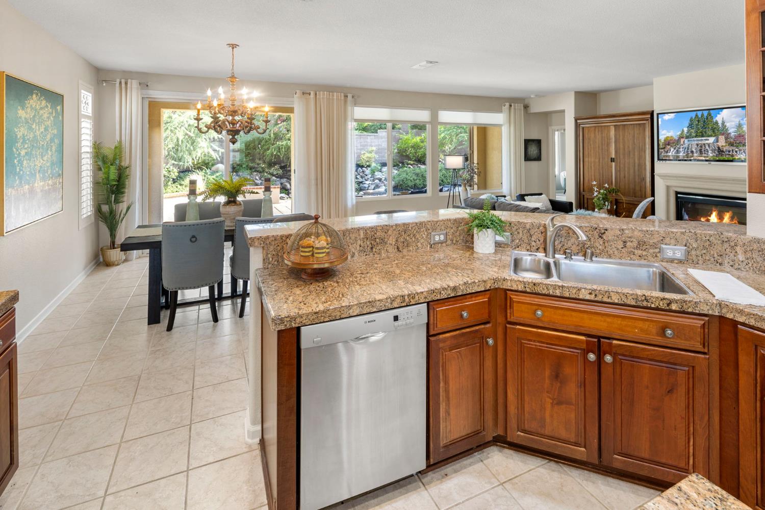 Detail Gallery Image 20 of 36 For 1960 Viola View Ct, Lincoln,  CA 95648 - 2 Beds | 2 Baths