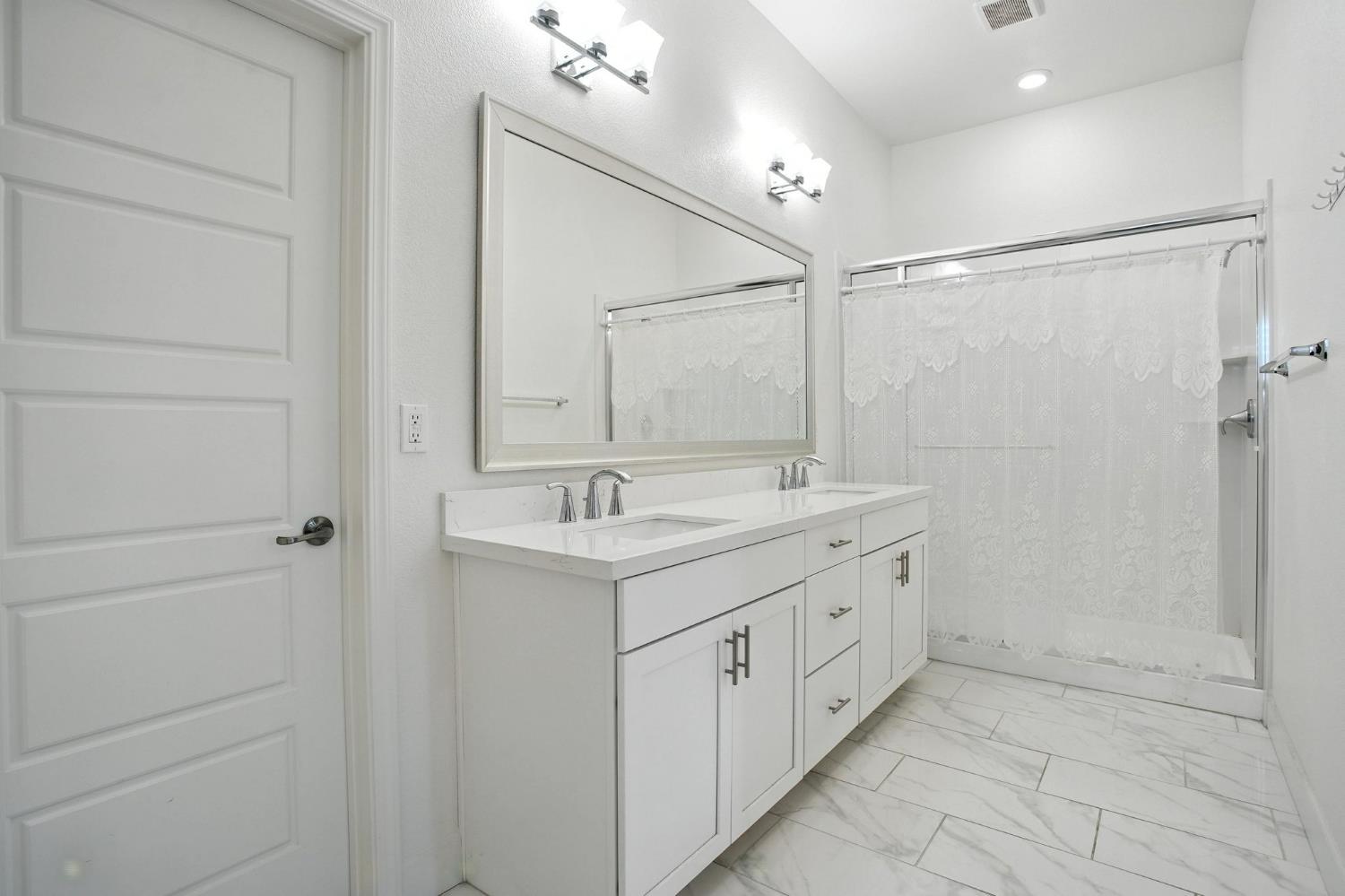 Detail Gallery Image 27 of 36 For 3742 Haymaker Way, Sacramento,  CA 95835 - 3 Beds | 2 Baths