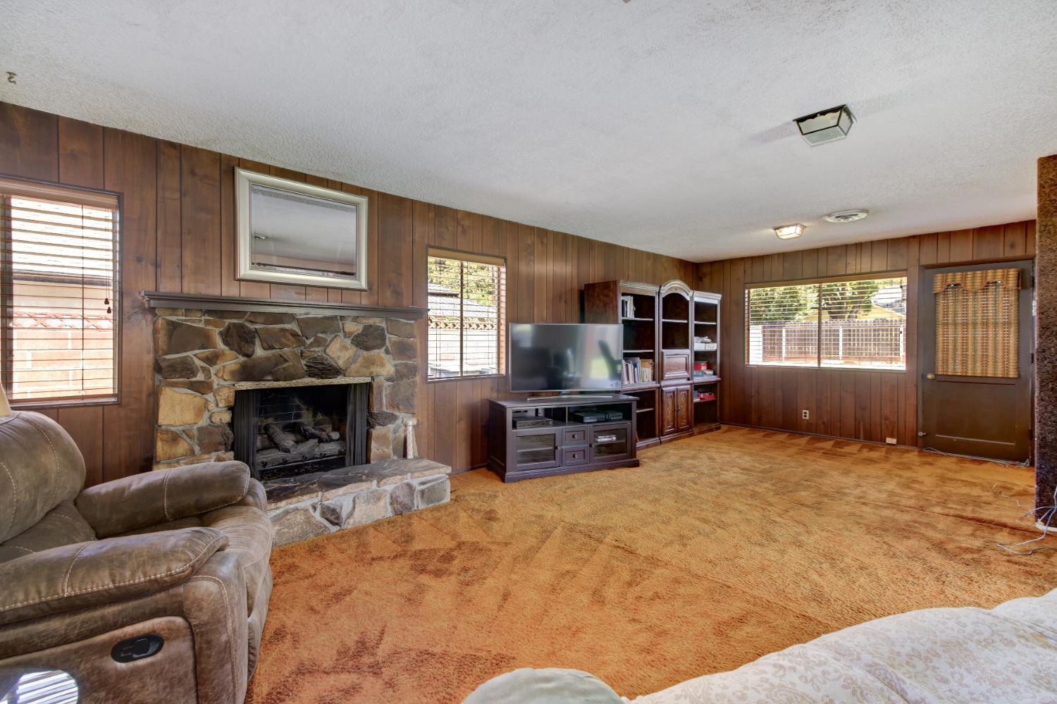 Detail Gallery Image 16 of 38 For 3845 Lynwood Way, Sacramento,  CA 95864 - 3 Beds | 3 Baths
